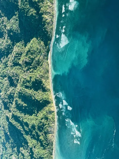 Vista aérea de la costa del Pacífico Sur, Costa Rica